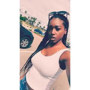 Meet your Posher, Katelyn